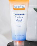This Sulfur Mask Shows No Mercy When It Comes to Pimples 