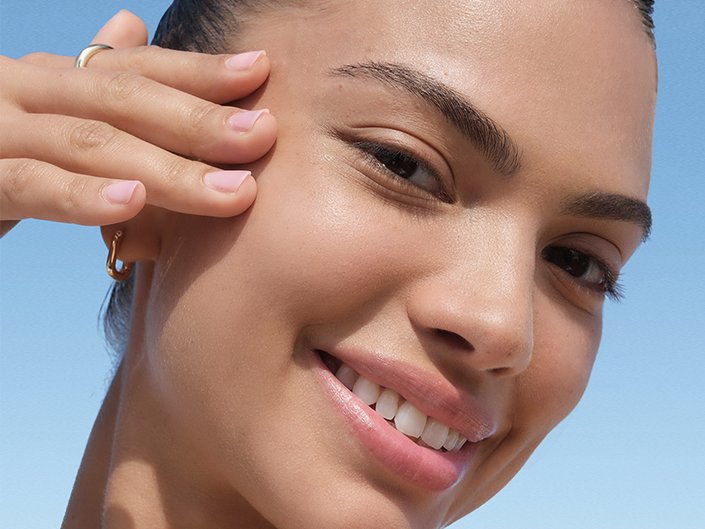 Picture of the Skinceuticals Phloretin CF Gel, Youth to the People Superberry Hydrate + Glow Dream Mask and La Roche-Posay Pure Vitamin C Face Cream on a graphic yellow background